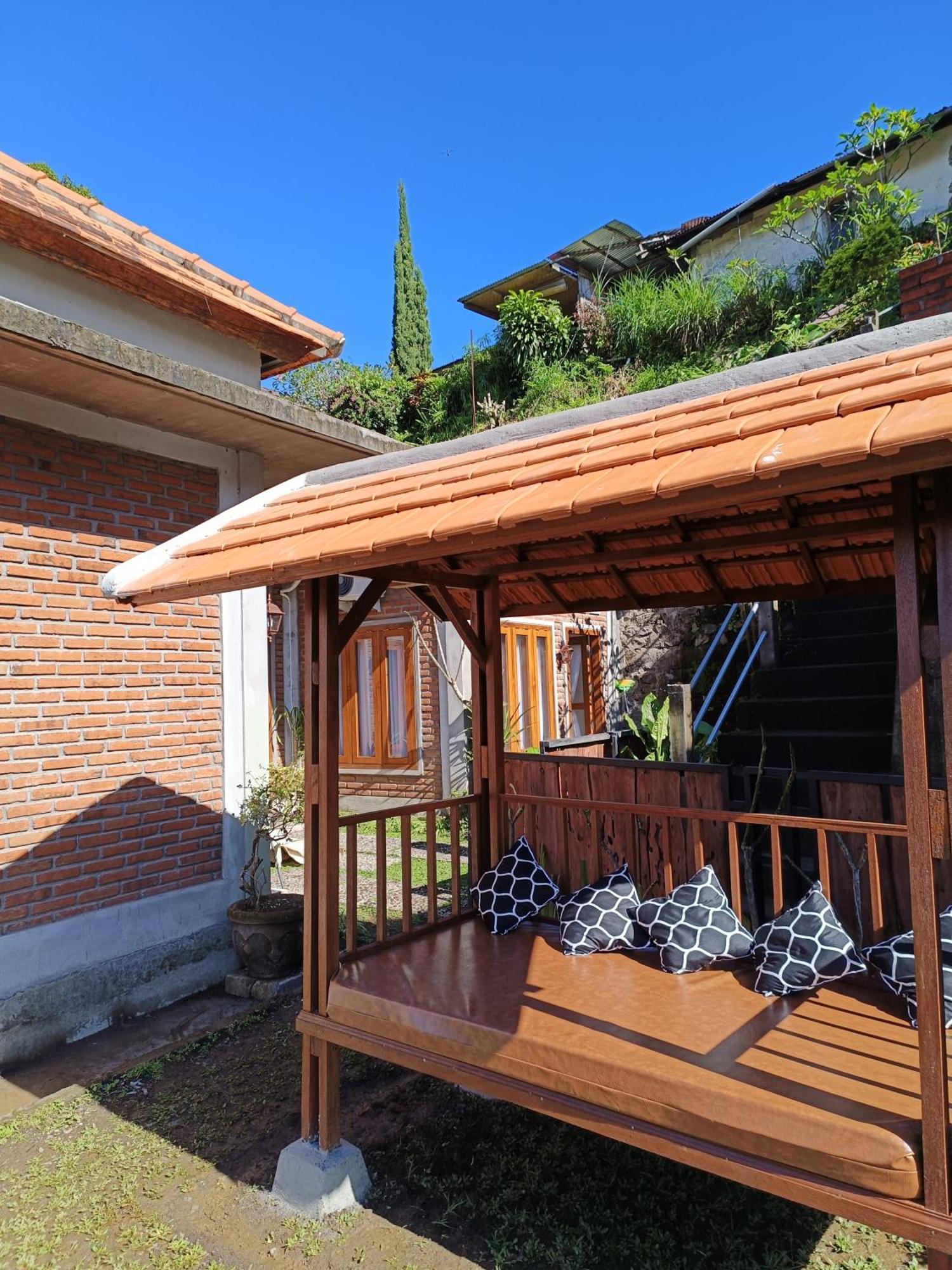 Made Oka Homestay And Warung Munduk Exterior foto