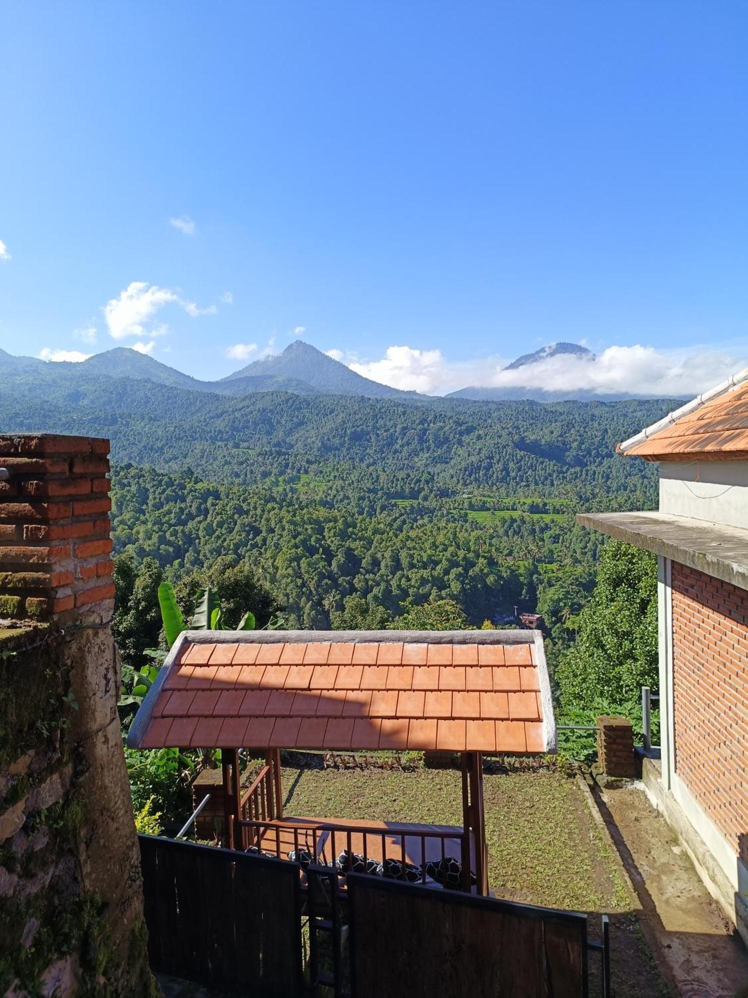 Made Oka Homestay And Warung Munduk Exterior foto
