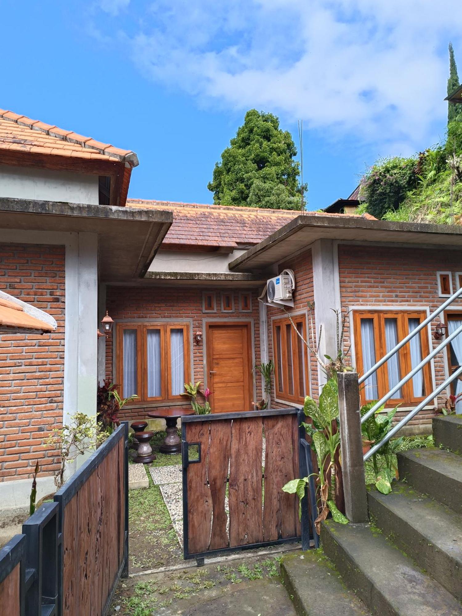 Made Oka Homestay And Warung Munduk Exterior foto